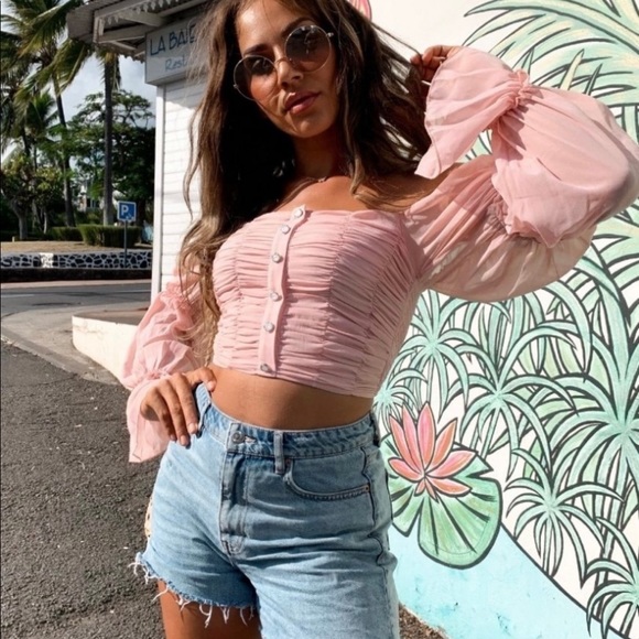 🆕 Pink Off The Shoulder Ruched Detail Top - Picture 2 of 4